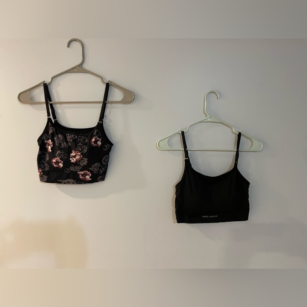 Vince Camuto Black set of 2 reversible adjustable strap sports bra. Size medium
